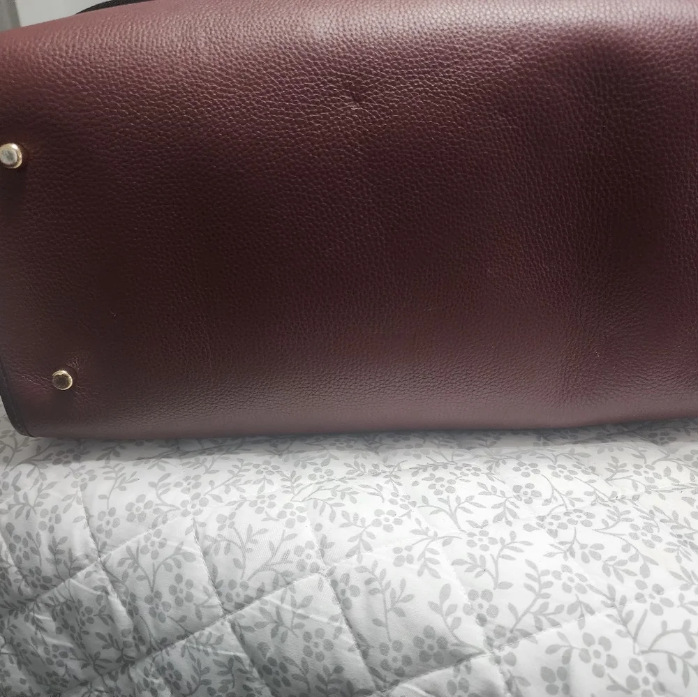 Dempsey Tote 40 - Picture 3 of 4